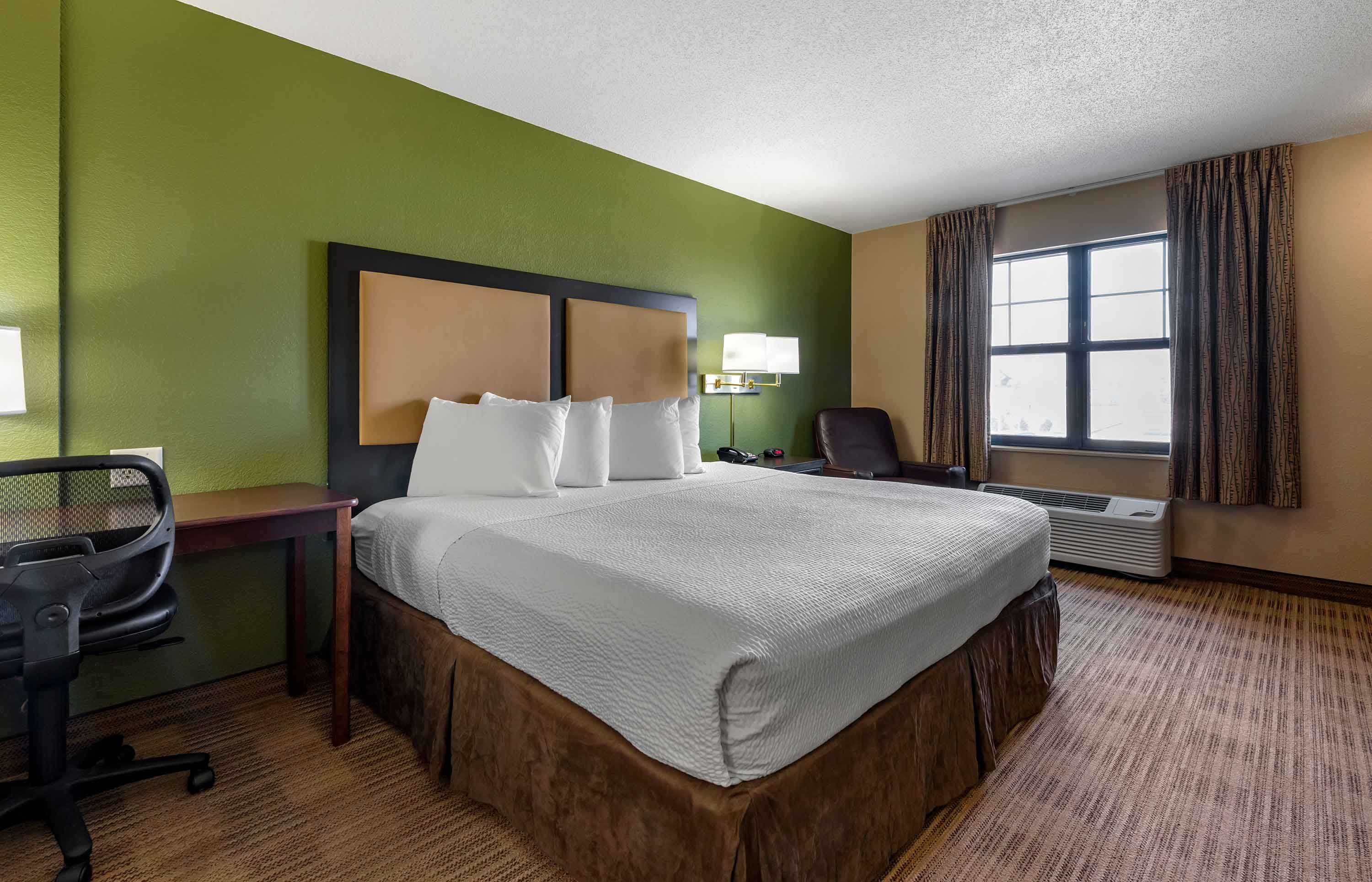 Studio Suite - 1 King Bed