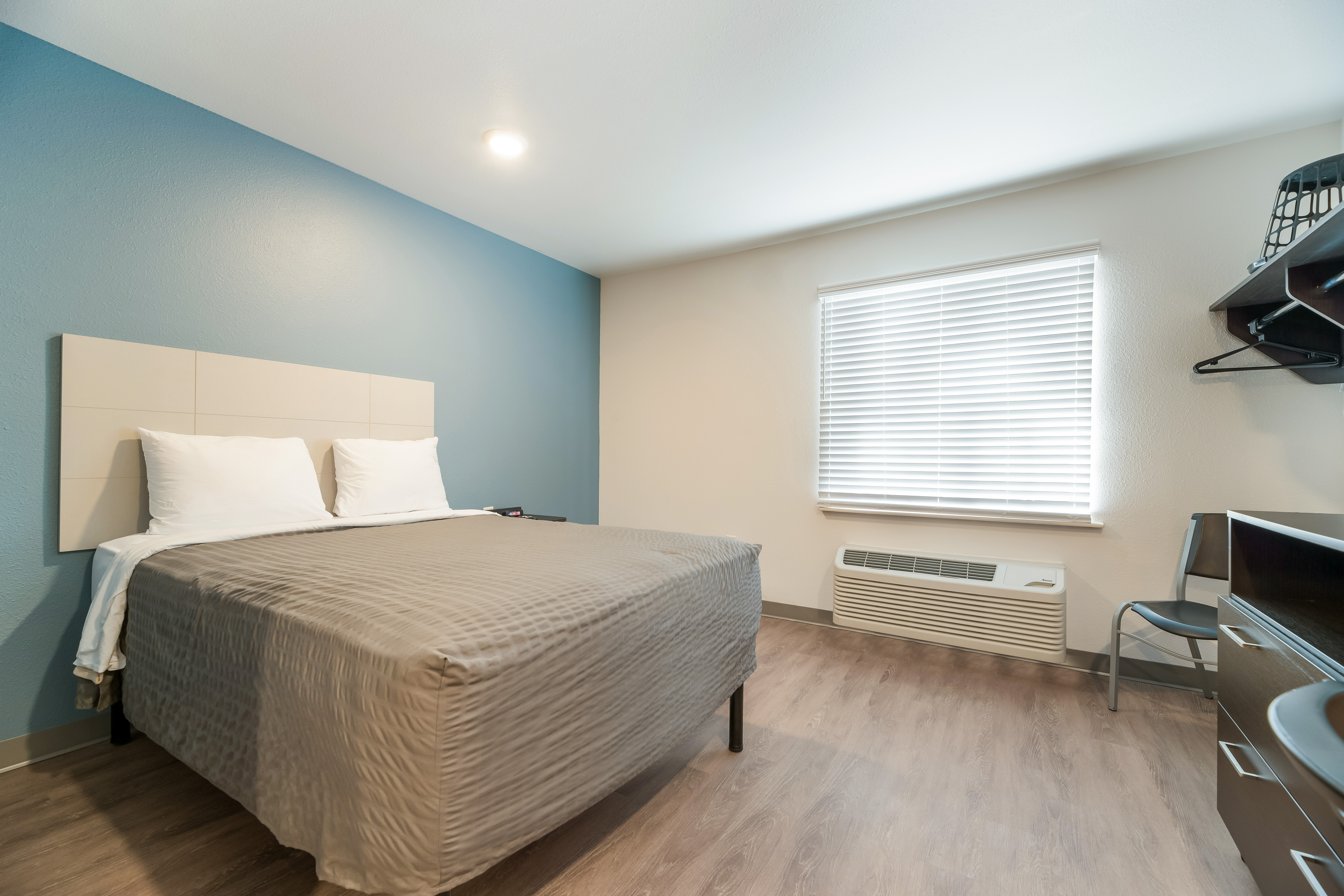 Studio Suite - 1 Full Bed