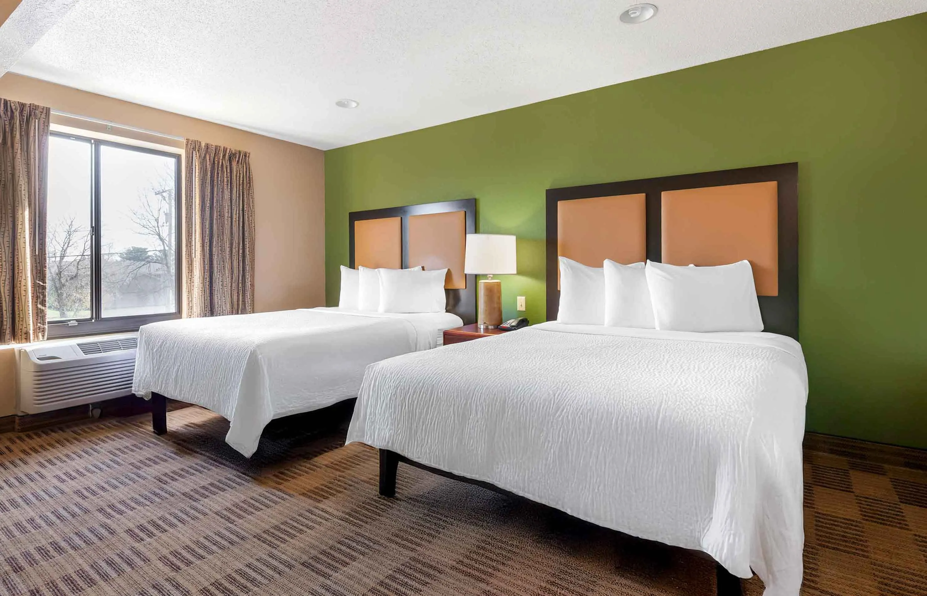 Studio Suite - 2 Queen Beds
