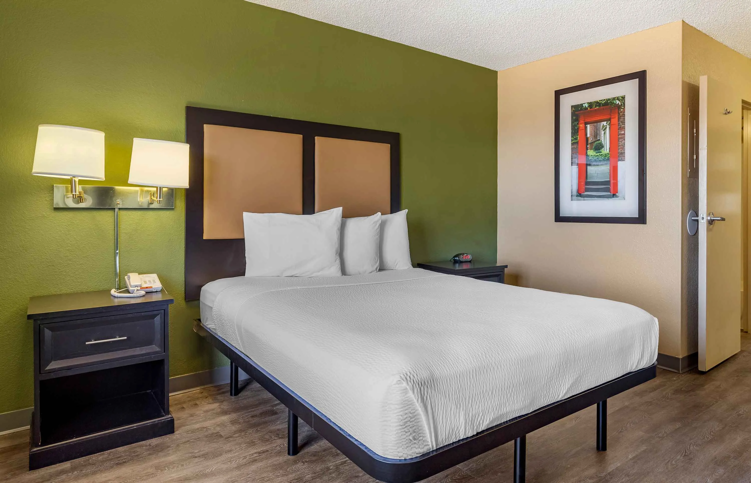 Studio Suite - 1 Queen Bed