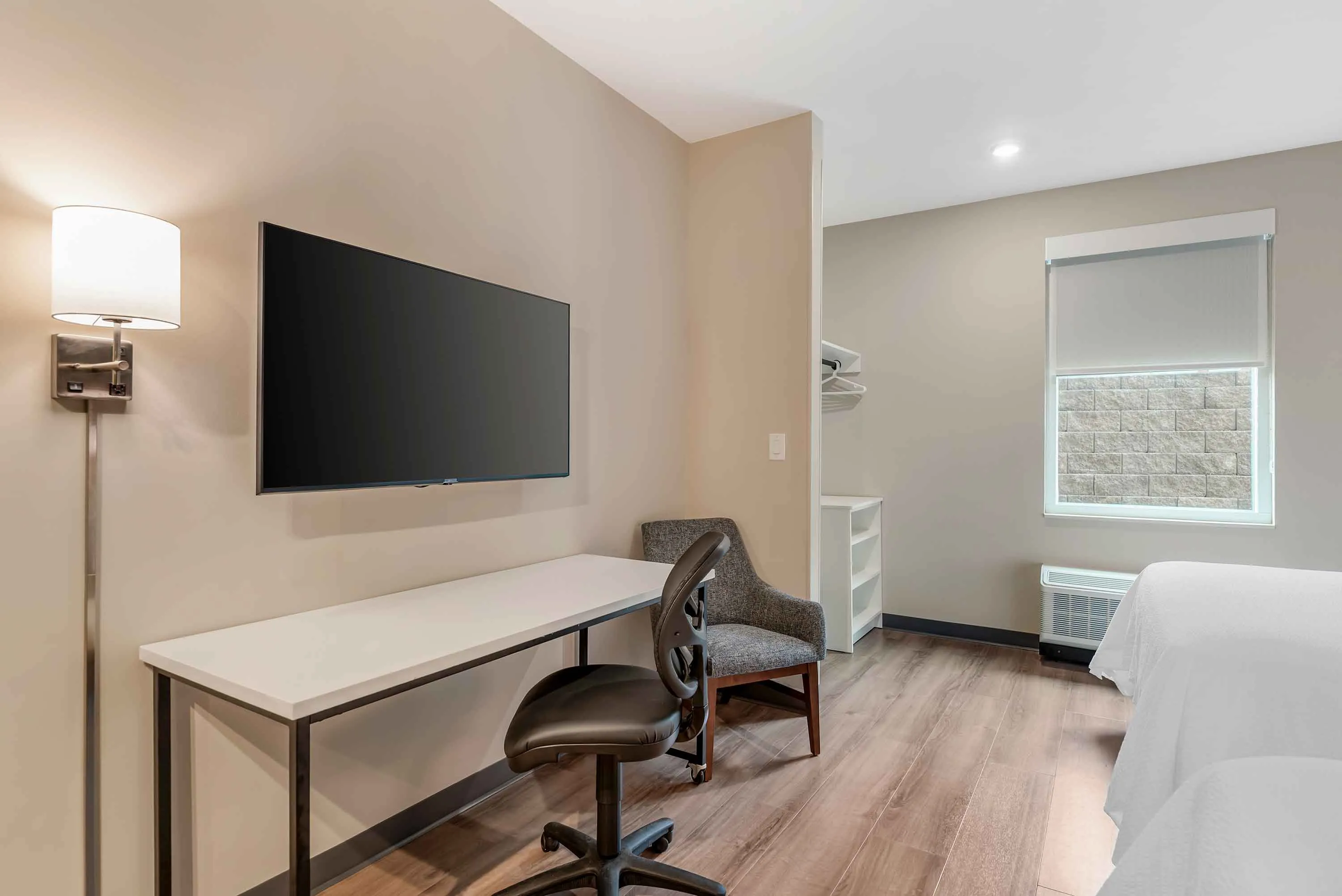 Studio Suite - 2 Queen Beds