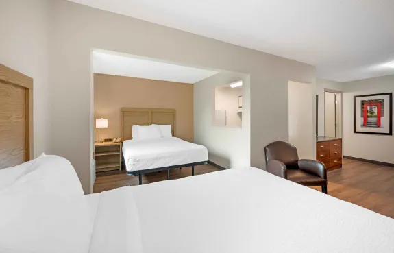 Studio Suite - 2 Queen Beds