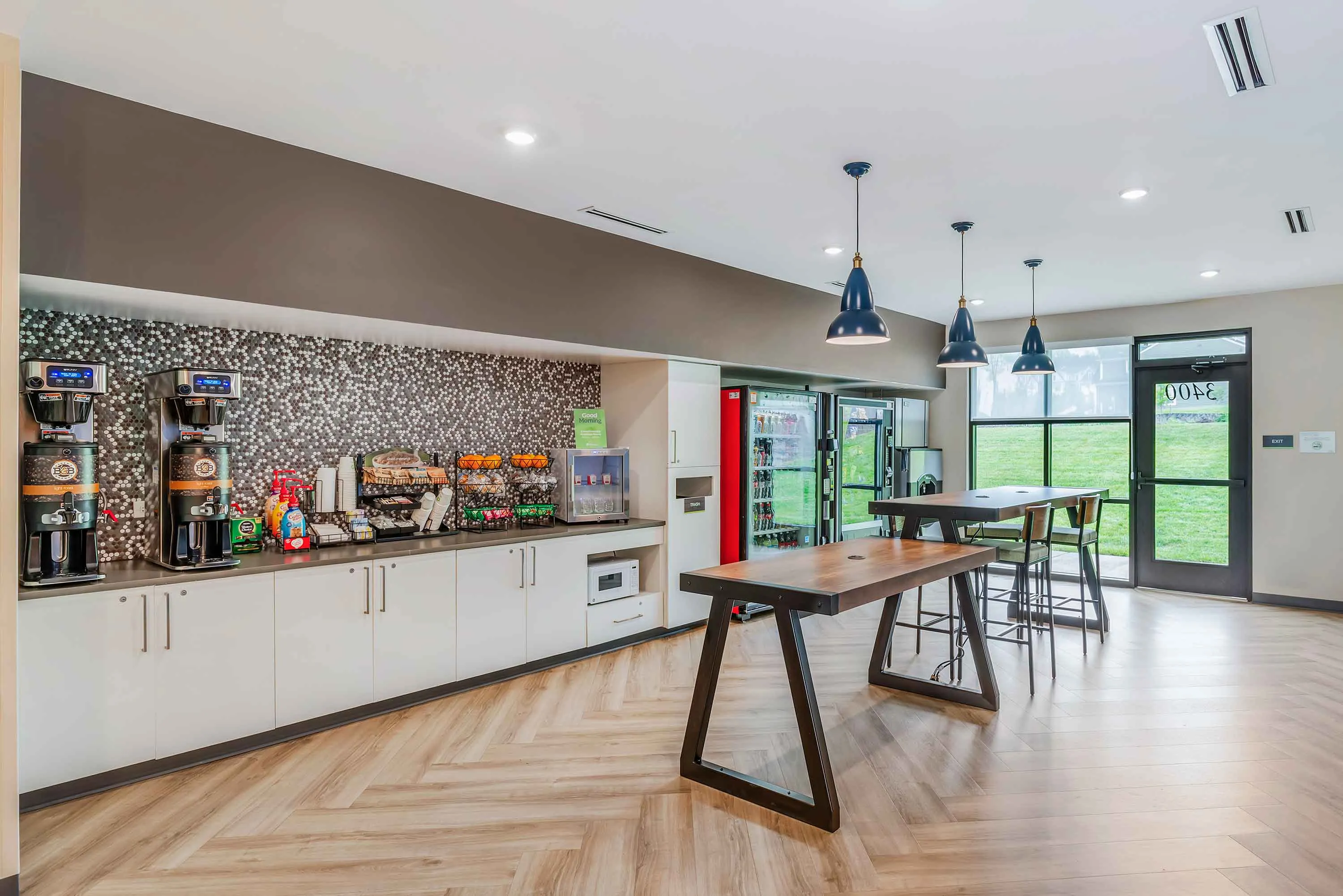 Breakfast Room