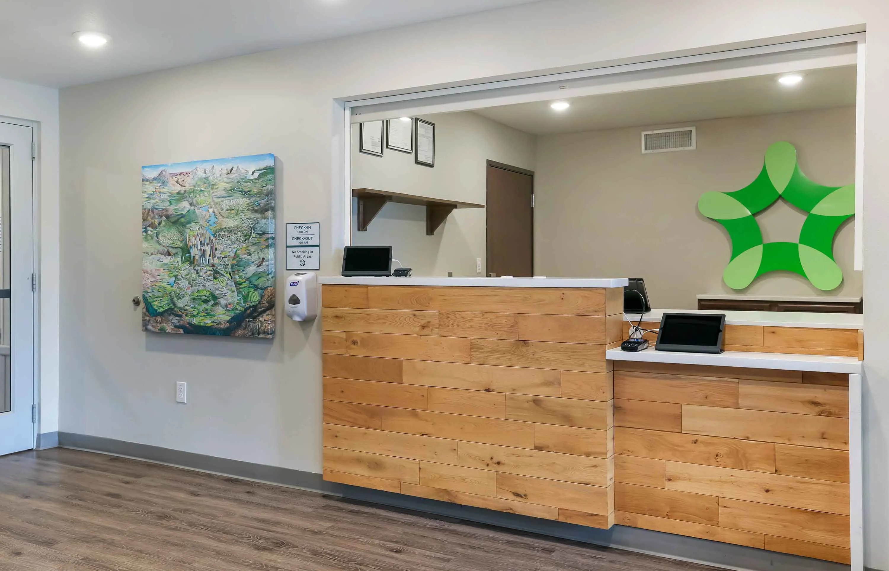 Lobby and Guest Check-in