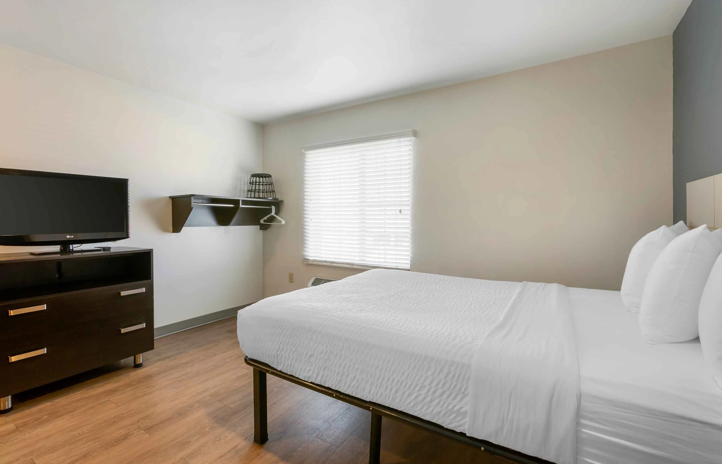 Studio Suite - 1 Queen Bed