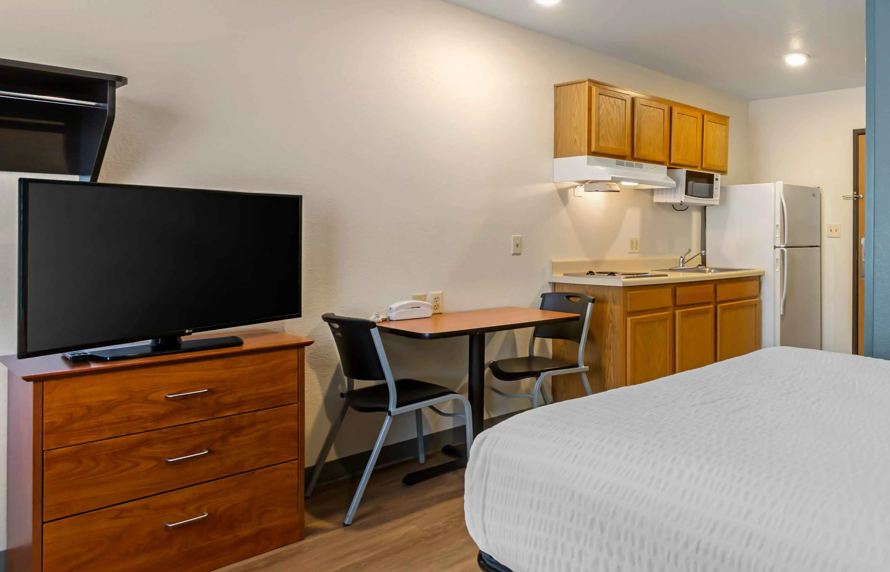Studio Suite - 1 Full Bed