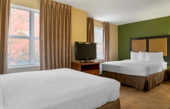 Studio Suite - 2 Full Beds
