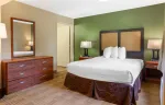 1 Bedroom Suite - 1 Queen Bed