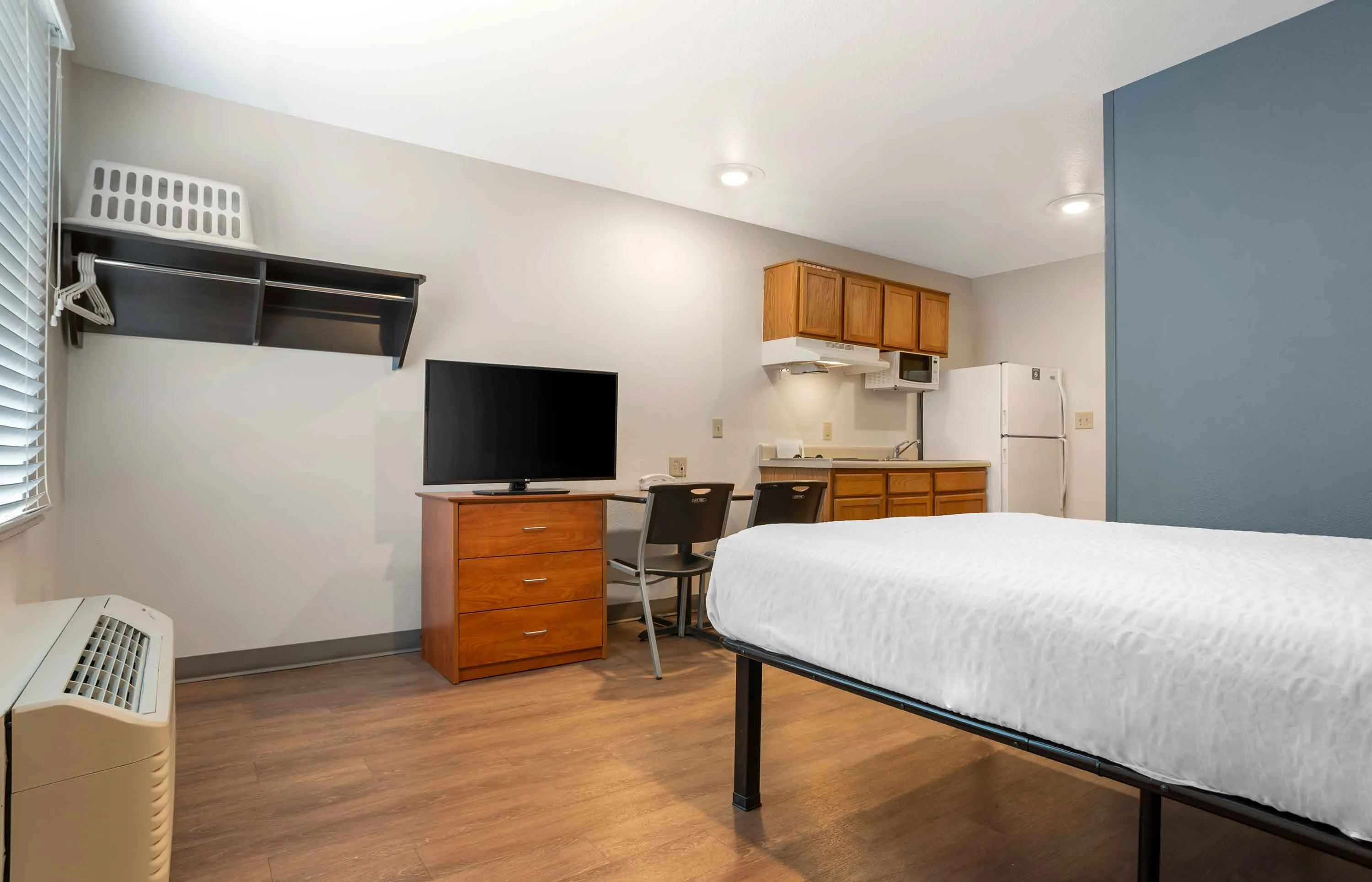 Studio Suite - 1 Full Bed