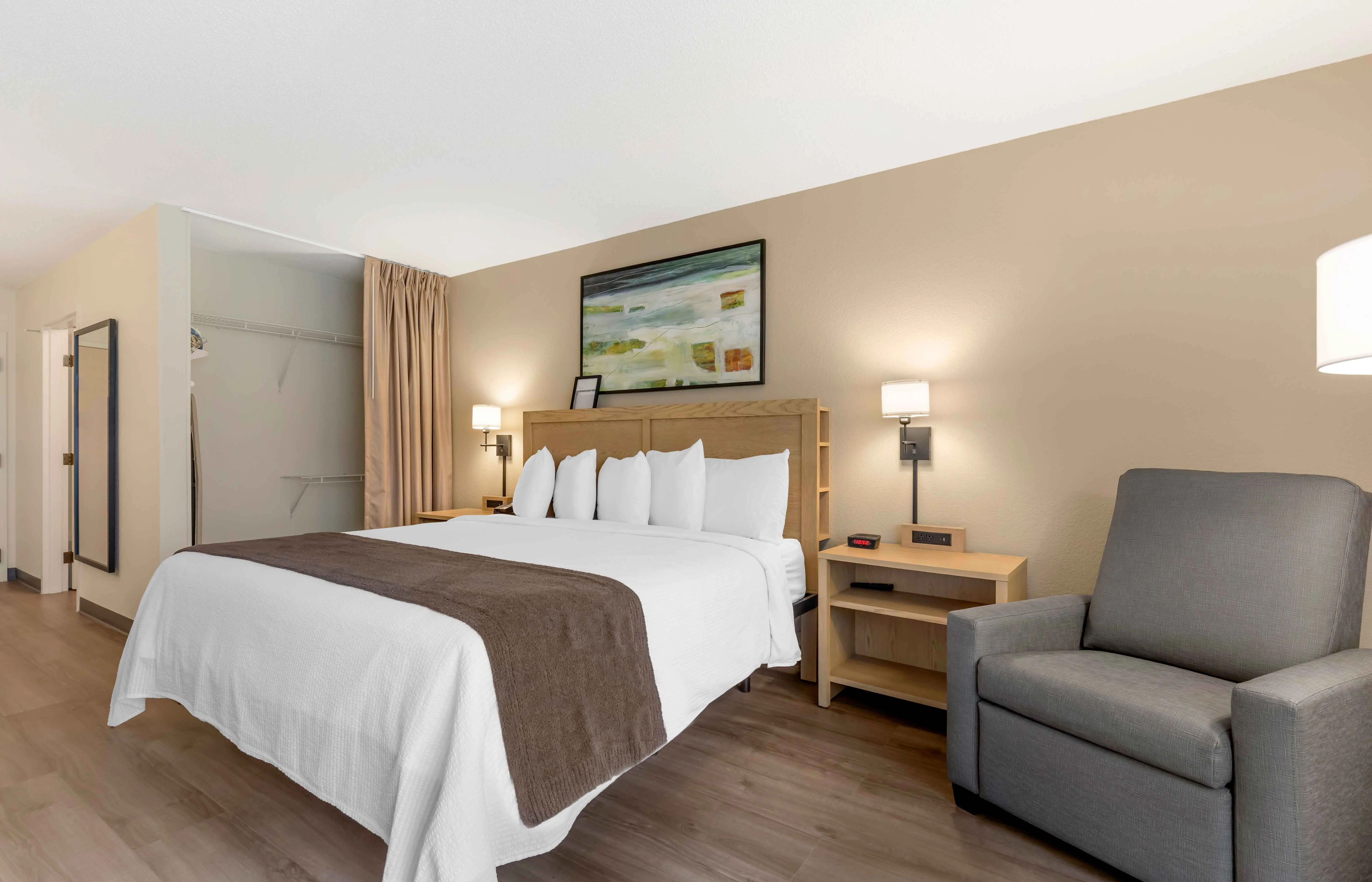Studio Suite - 1 King Bed