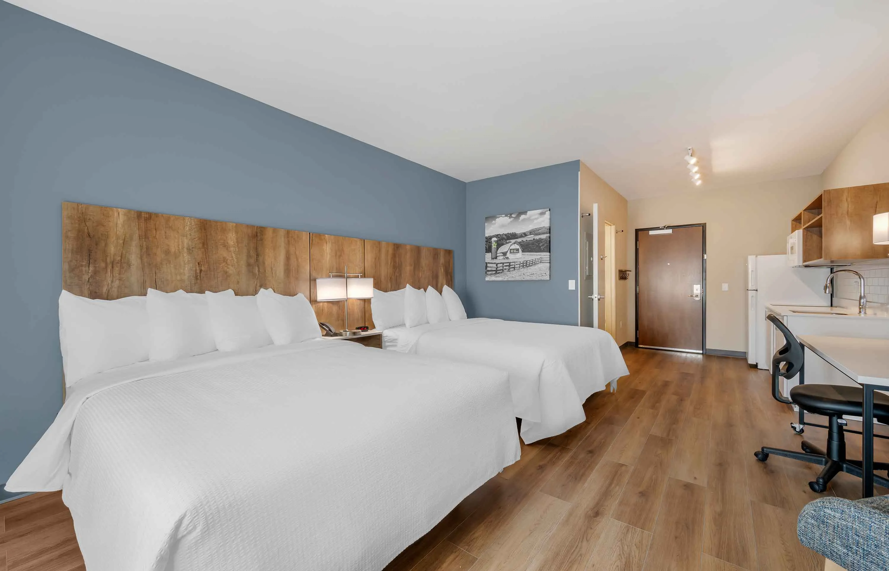 Studio Suite - 2 Queen Beds