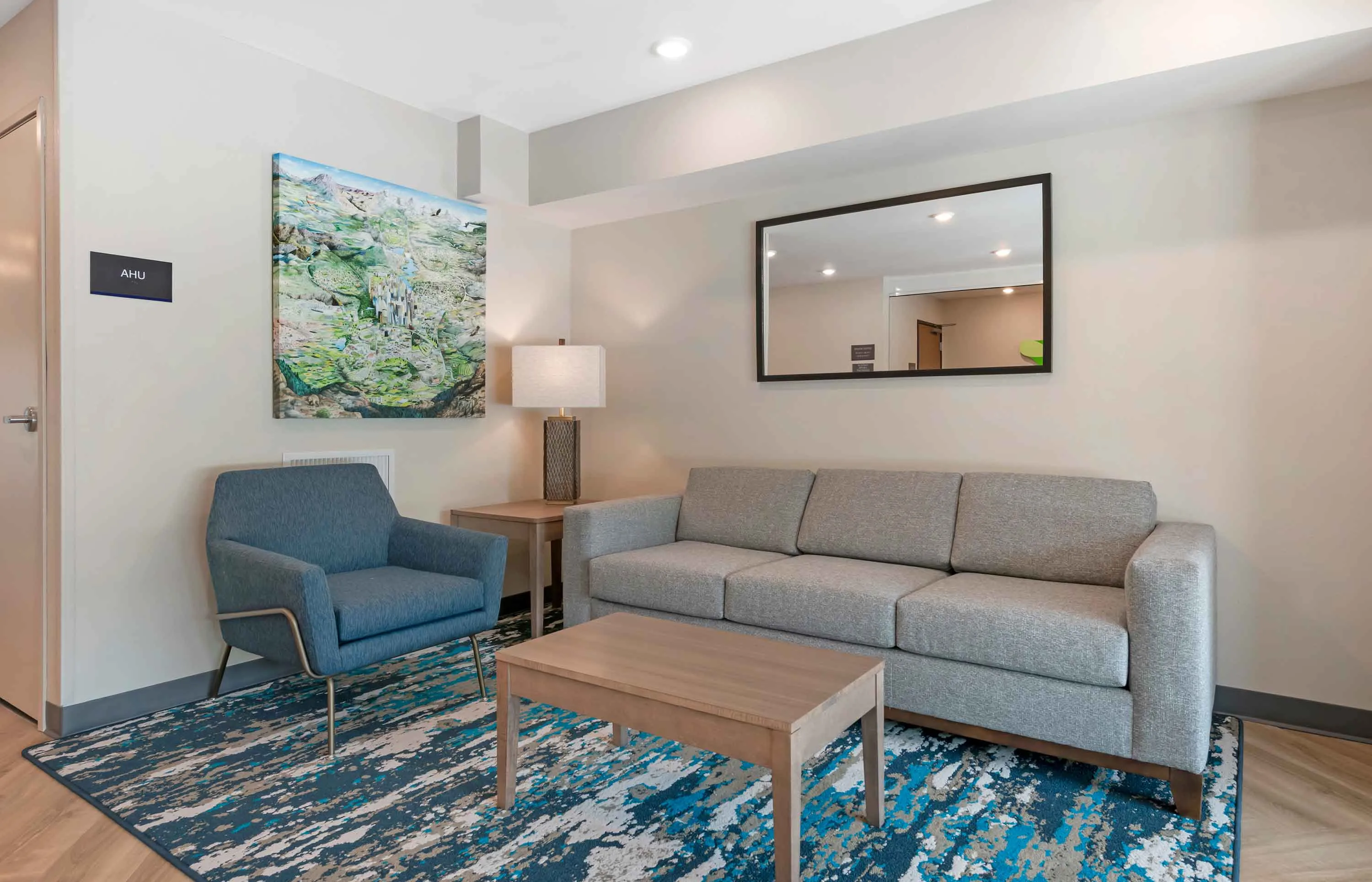 Lobby and Guest Check-in