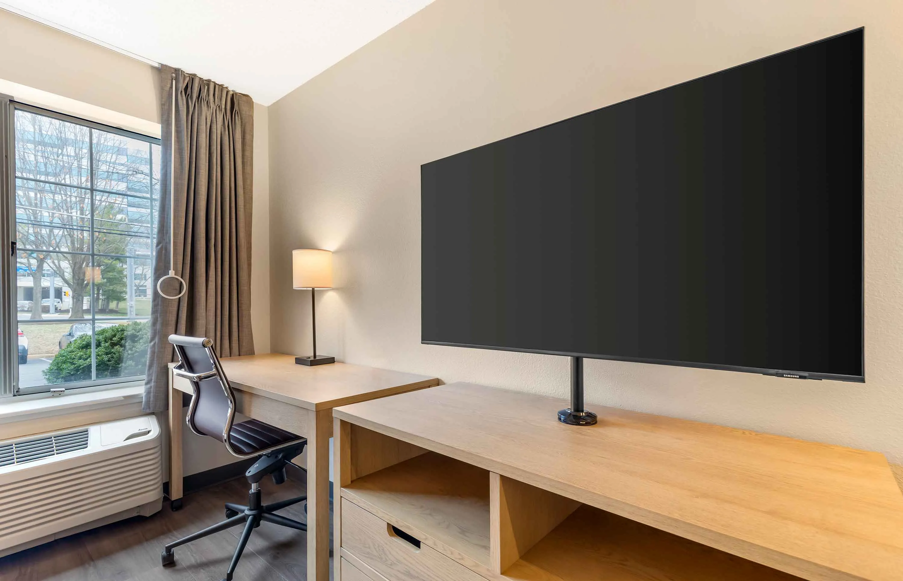 Studio Suite - 1 Queen Bed
