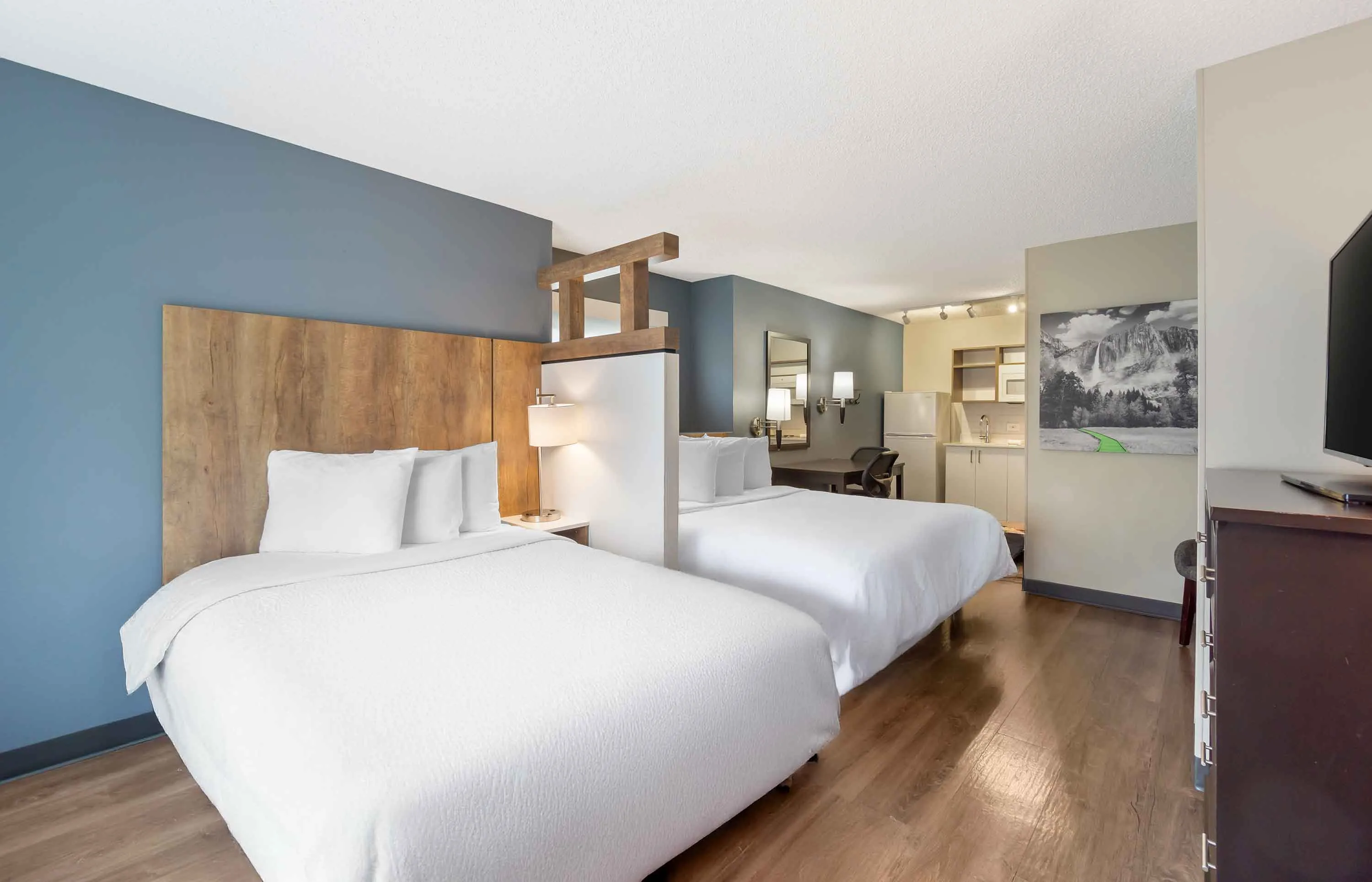 Studio Suite - 2 Full Beds