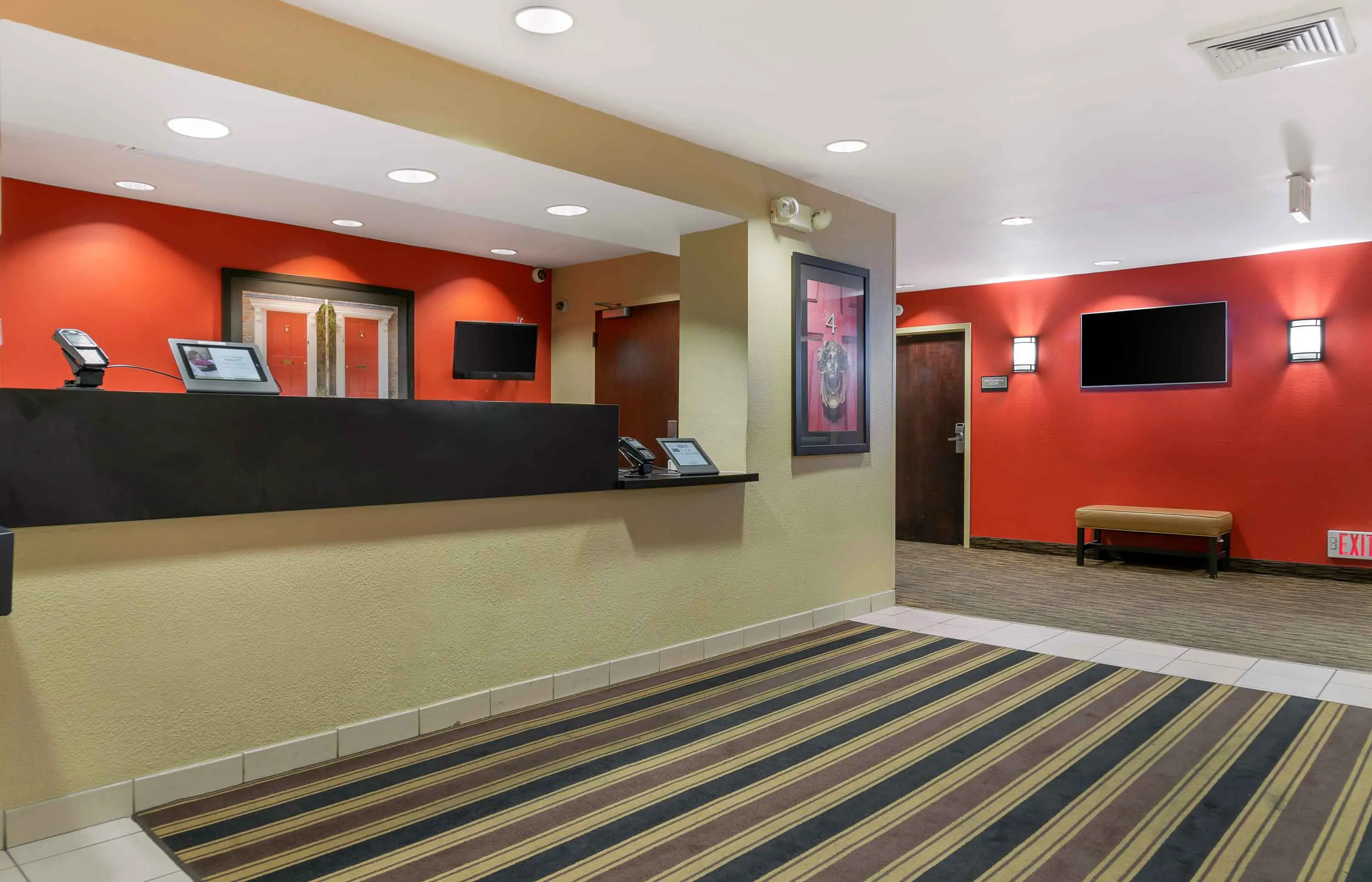 Lobby and Guest Check-in