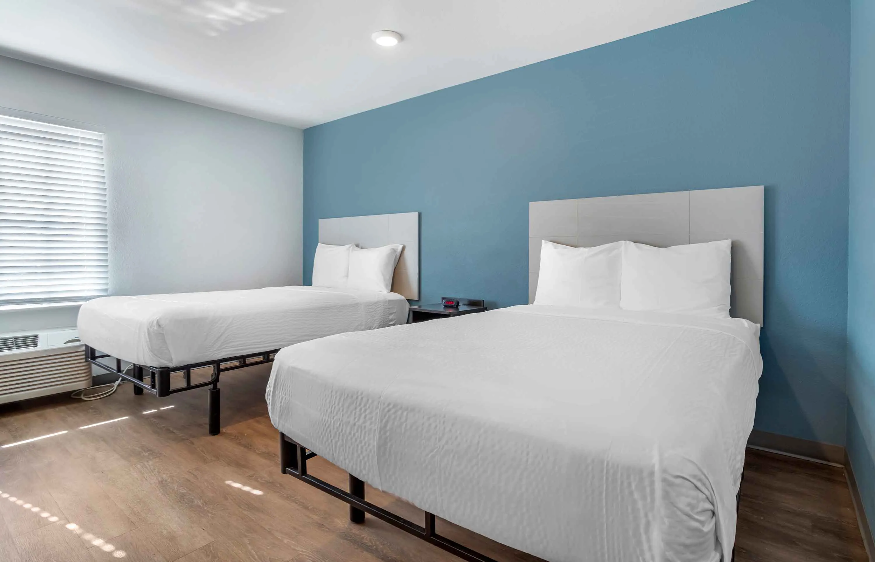 Studio Suite - 2 Full Beds